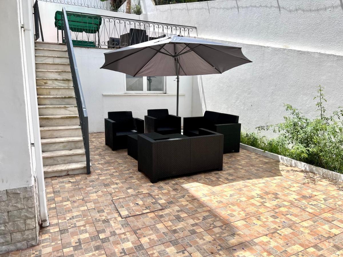 Oieras Beach Suite 2 - Large Double Room With En-Suite Bathroom And Balcony Оэйраш Экстерьер фото